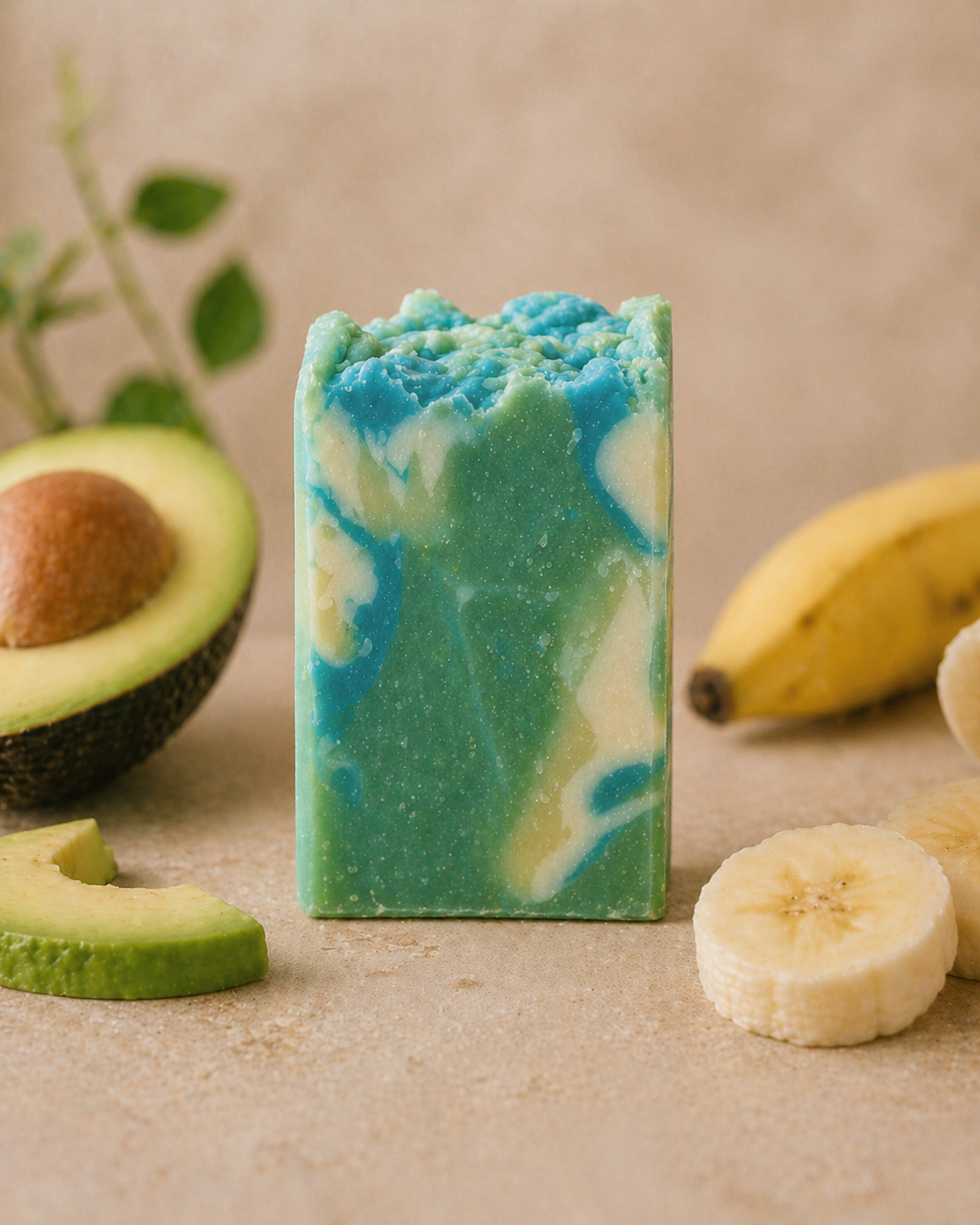 Jabón artesanal de Aguacate y Plátano — Nutrición cremosa 100 g | Salitre y Oliva