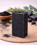 Jabón artesanal de Carbón Activo — Limpieza purificante 100 g | Salitre y Oliva