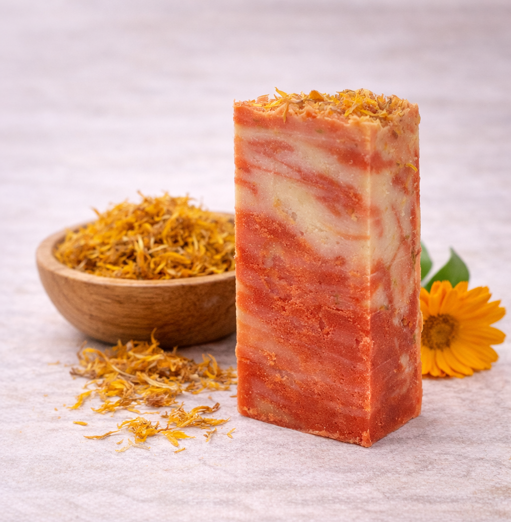 Jabón de caléndula serena - Piel delicada. 100 g | Salitre y Oliva