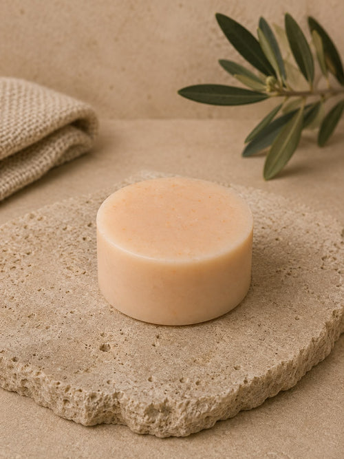 Acondicionador sólido de almendra y coco de Salitre y Oliva